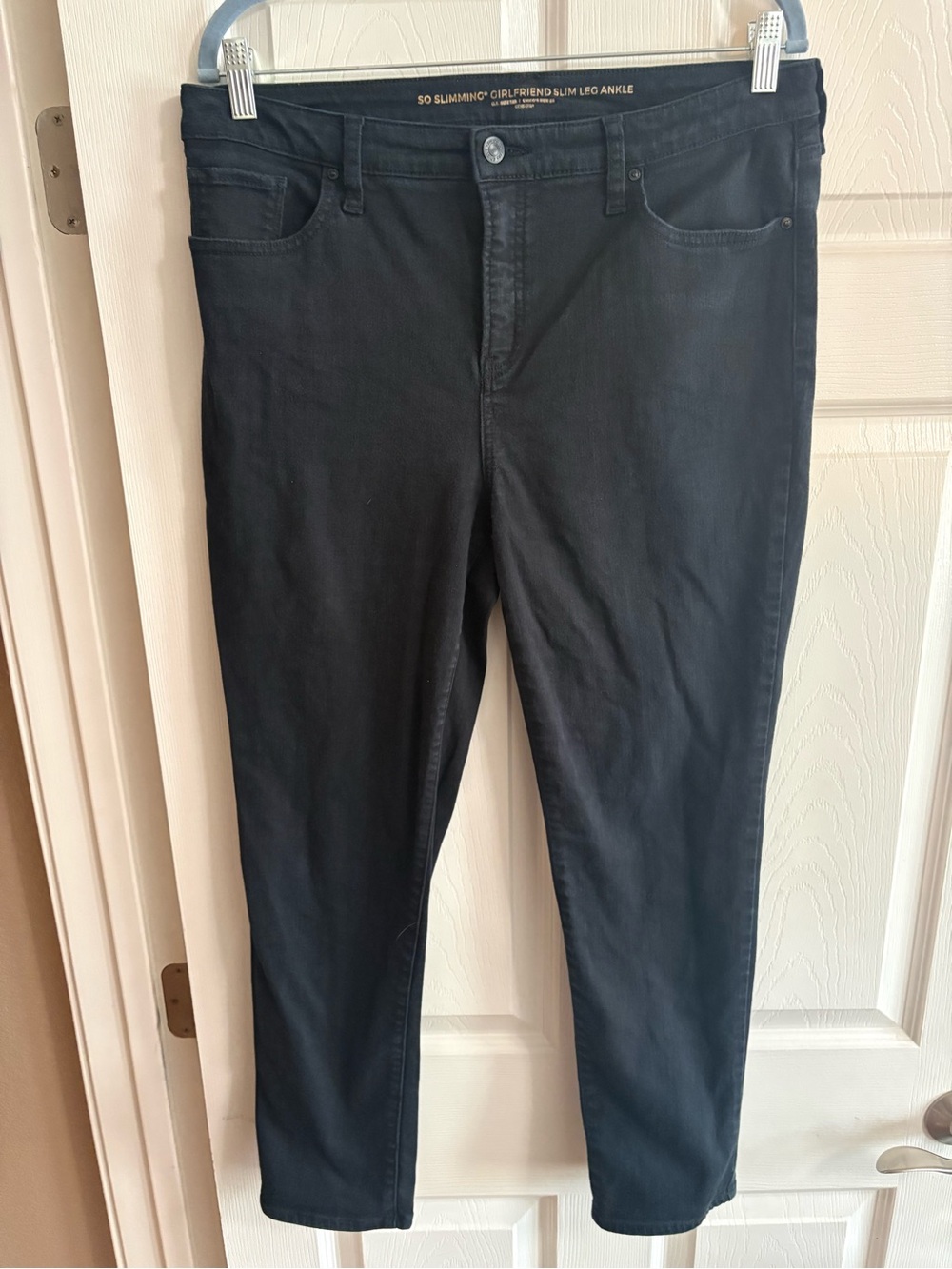 Chico's so slimming girlfriend slim leg ankle black denim size 2 (12-14)